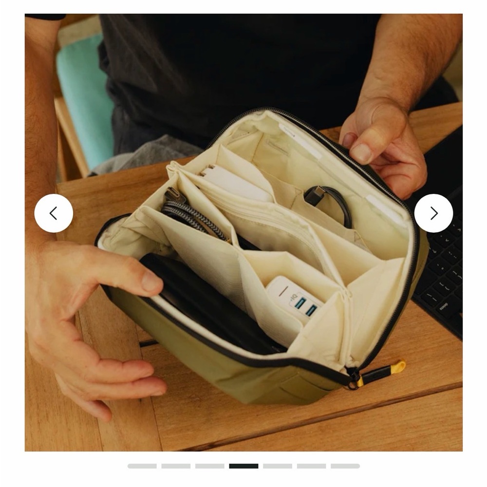 Peak Design Sage Tech Pouch - Picture 6 of 10